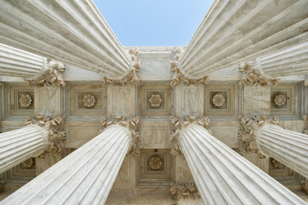 US Supreme Court Ends Legal Protections for 500,000 Migrants